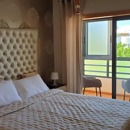 Luxury Olivia 10 - 15 Min To The Oura, Private Swimming Pool *